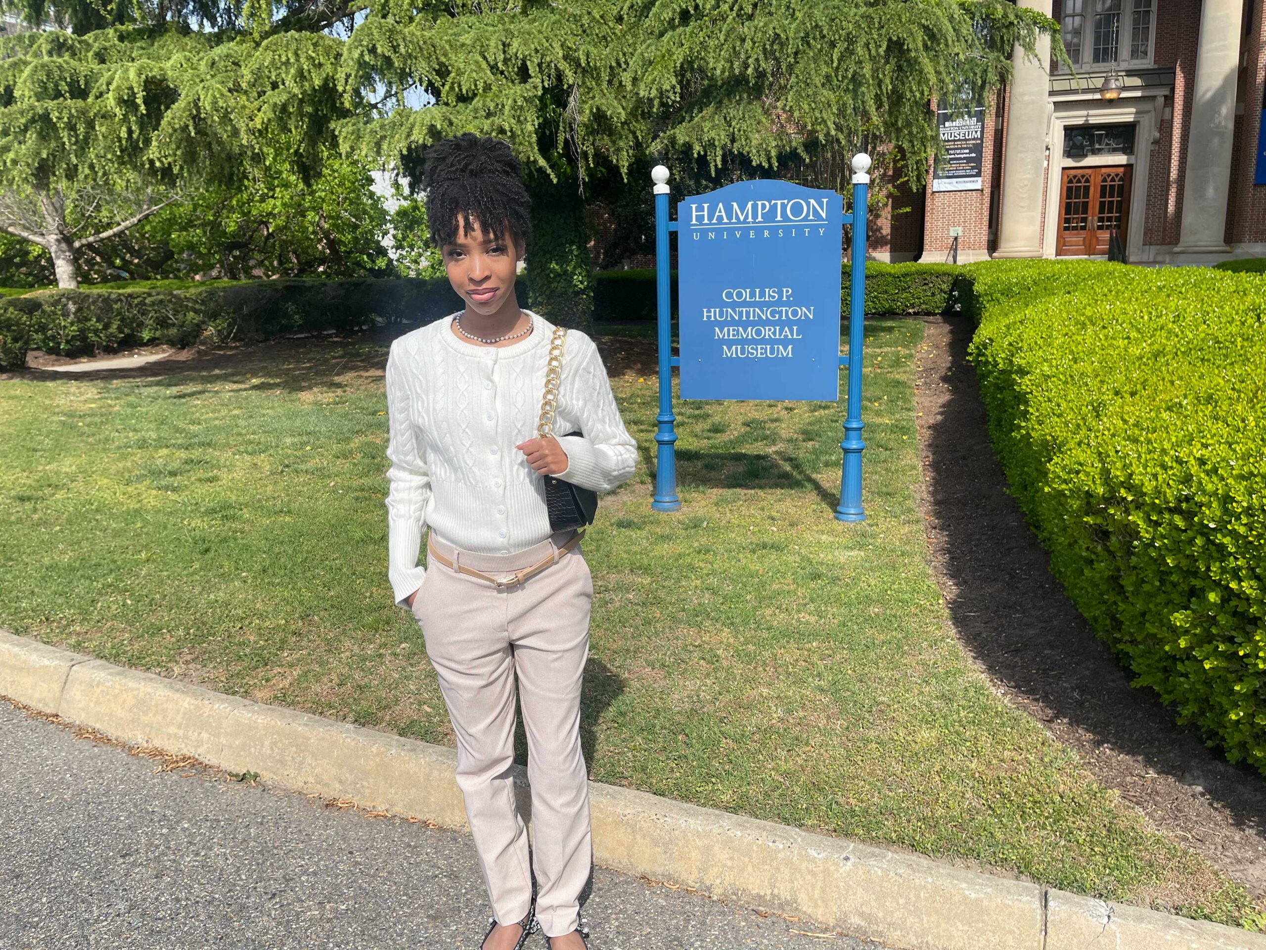 UCHS scholar at Hampton University during the HBCU Tour